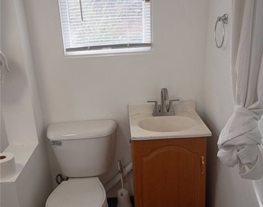 538 Brookside Lane - Photo Thumbnail 34