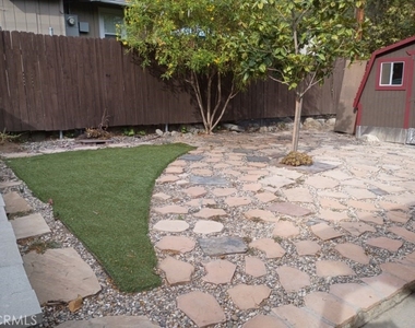 538 Brookside Lane - Photo Thumbnail 6