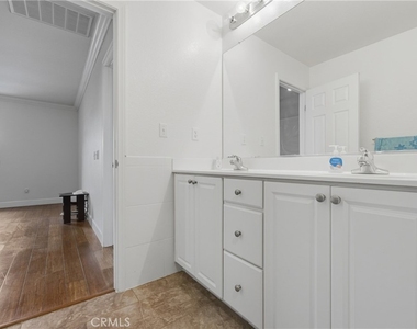 2180 Stonewood - Photo Thumbnail 60