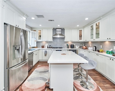 11920 Bingham - Photo Thumbnail 11
