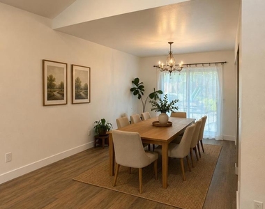 1105 Fair Weather Cir - Photo Thumbnail 13