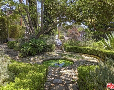 1616 Cerro Gordo Street - Photo Thumbnail 1