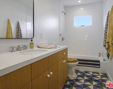 1616 Cerro Gordo Street - Photo Thumbnail 27