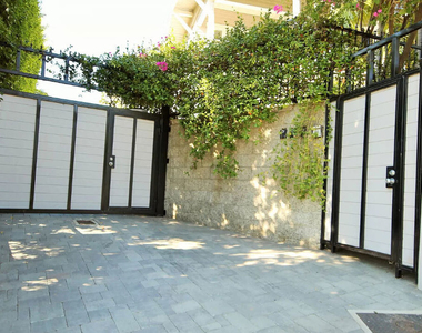 1233 Ozeta Terrace - Photo Thumbnail 38