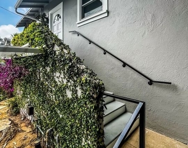 1233 Ozeta Terrace - Photo Thumbnail 4