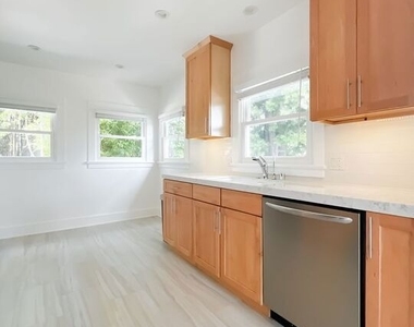 1233 Ozeta Terrace - Photo Thumbnail 9