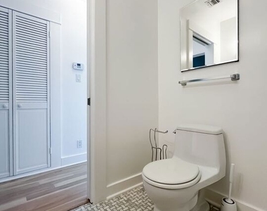 1233 Ozeta Terrace - Photo Thumbnail 22