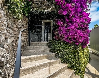 1233 Ozeta Terrace - Photo Thumbnail 34