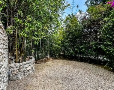 1233 Ozeta Terrace - Photo Thumbnail 27