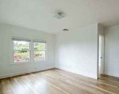 1233 Ozeta Terrace - Photo Thumbnail 13