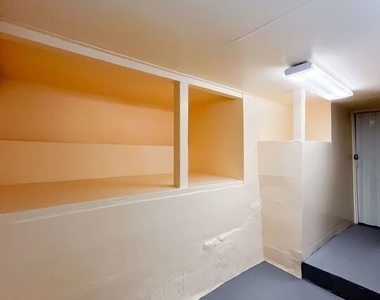 1233 Ozeta Terrace - Photo Thumbnail 32