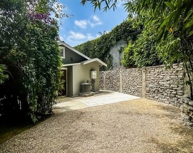 1233 Ozeta Terrace - Photo Thumbnail 37