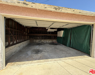 5908 S Fairfax Avenue - Photo Thumbnail 22