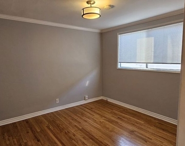 1227 S Holt Avenue - Photo Thumbnail 6