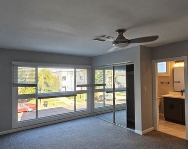 1227 S Holt Avenue - Photo Thumbnail 12