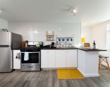 4839 Seldner Avenue - Photo Thumbnail 2