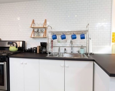 4839 Seldner Avenue - Photo Thumbnail 3