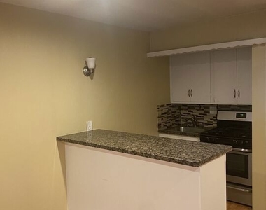 11317 1/2 Iowa Avenue - Photo Thumbnail 4