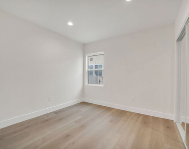529 W 90th Street - Photo Thumbnail 14