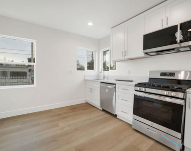 529 W 90th Street - Photo Thumbnail 19