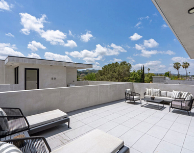 12304 Moorpark Street - Photo Thumbnail 45