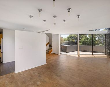3035 Windsor Avenue - Photo Thumbnail 21