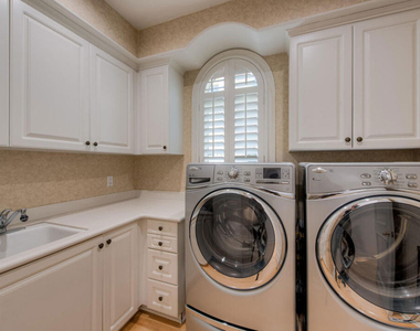 3791 Winford Drive - Photo Thumbnail 13