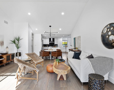3526 Kelton Avenue - Photo Thumbnail 3