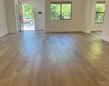 3526 Kelton Avenue - Photo Thumbnail 5