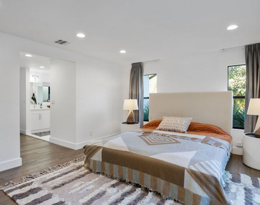 3526 Kelton Avenue - Photo Thumbnail 12