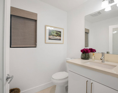 3526 Kelton Avenue - Photo Thumbnail 24