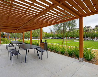 6400 Crescent Parkway - Photo Thumbnail 17