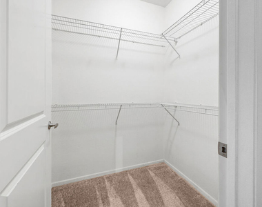 6400 Crescent Parkway - Photo Thumbnail 20