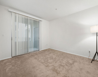 6400 Crescent Parkway - Photo Thumbnail 18