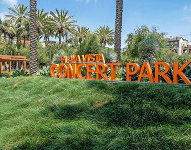 6400 Crescent Parkway - Photo Thumbnail 14