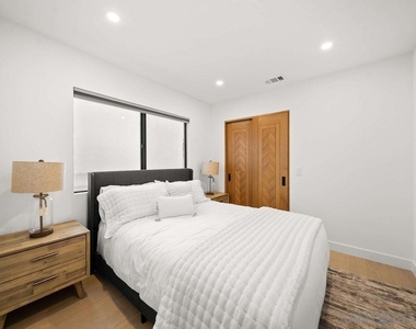 436 Bonair - Photo Thumbnail 8