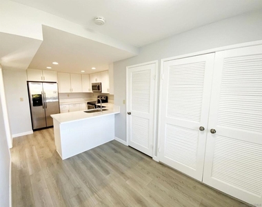 80 Kingston - Photo Thumbnail 8