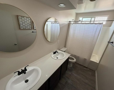 84071 Laguna Lane - Photo Thumbnail 3
