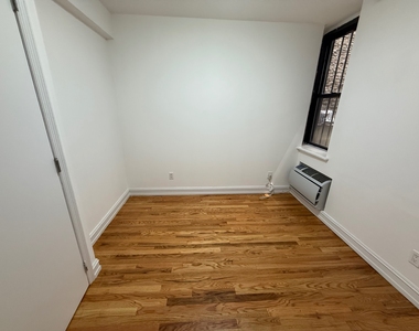 440 East 78th Street - Photo Thumbnail 5