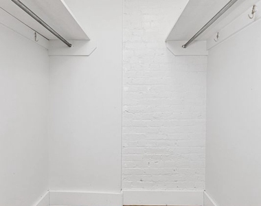 23 West 94th Street - Photo Thumbnail 4