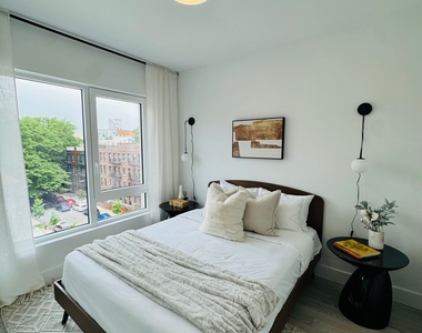 706 E32nd - Photo Thumbnail 3
