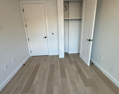 1615 Cedar Street - Photo Thumbnail 9