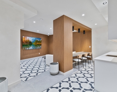 1615 Cedar Street - Photo Thumbnail 15