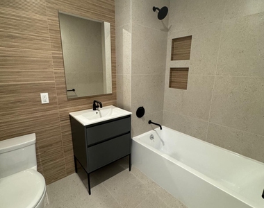 1615 Cedar Street - Photo Thumbnail 7