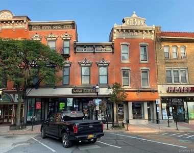 195 Main Street - Photo Thumbnail 3