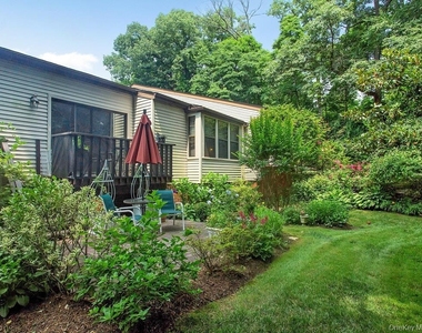 160 Dove Hill Drive - Photo Thumbnail 8