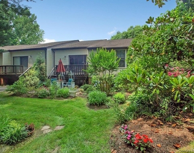 160 Dove Hill Drive - Photo Thumbnail 9