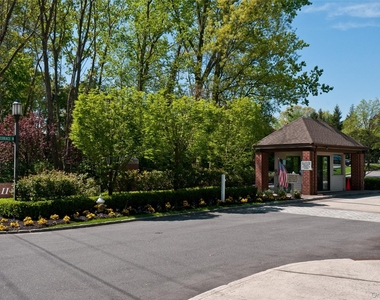 160 Dove Hill Drive - Photo Thumbnail 14