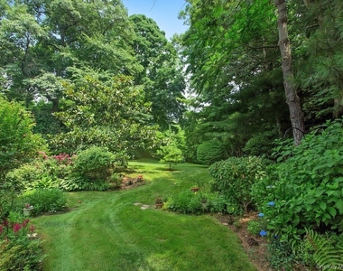 160 Dove Hill Drive - Photo Thumbnail 12