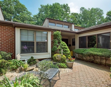 160 Dove Hill Drive - Photo Thumbnail 1